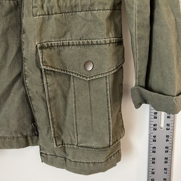 🌈BP utility jacket - Picture 2 of 6